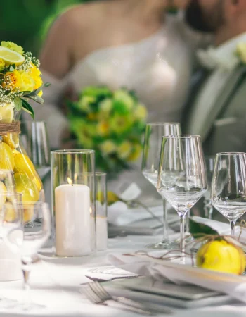 Tischinspiration Zitrus Hochzeit